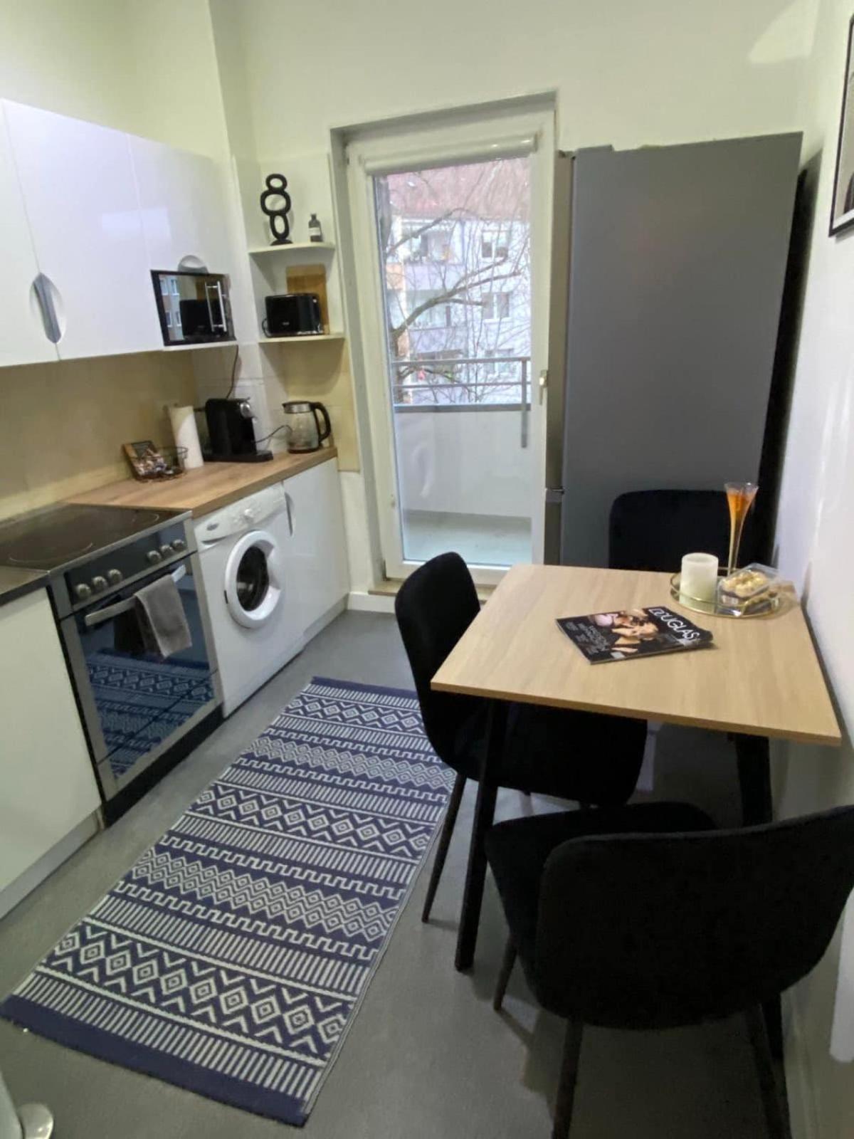 Angel Apartment *